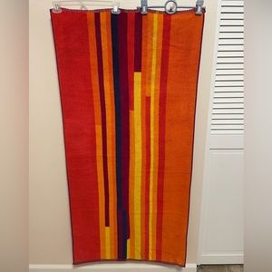 VTG Set of 2 Towels Bright Striped